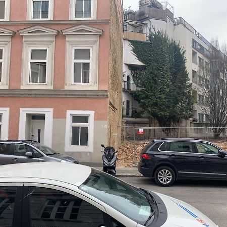 Modern Flat With Parking Space Apartment Vienna Exterior photo